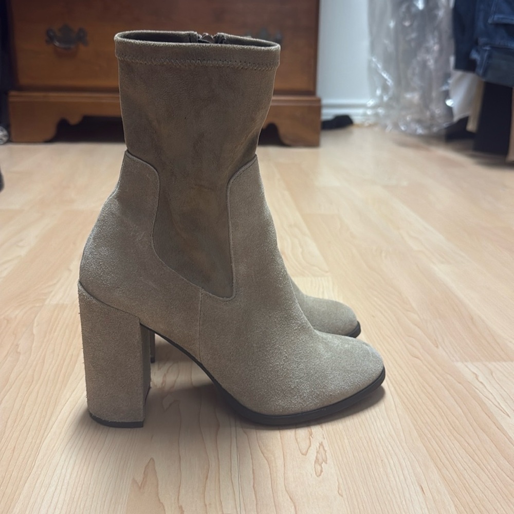 Chinese laundry suede booties size 8